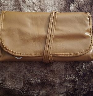 MAKEUP BRUSH SET 22 IN ALL